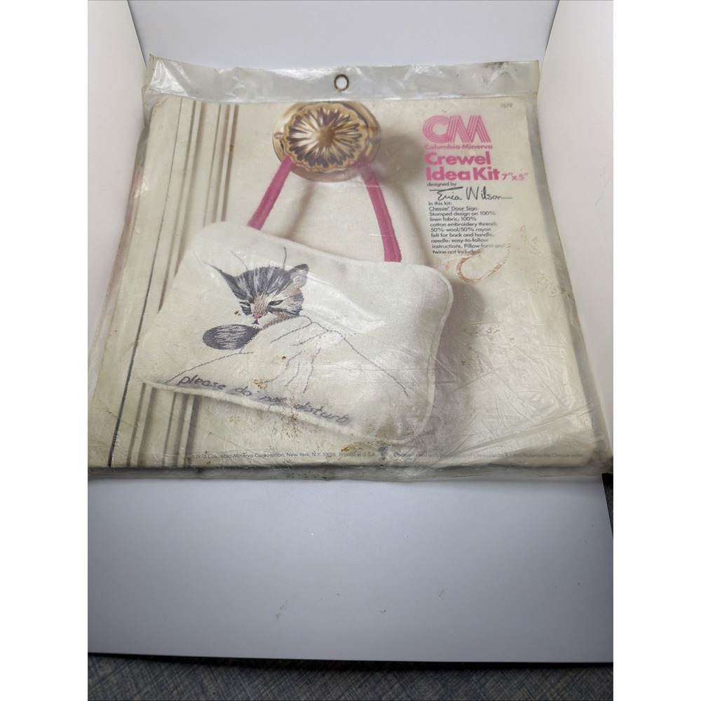 1976 Columbia Minerva Crewel Kit Kitten Chessie Door Sign Stamped Linen 7x5"